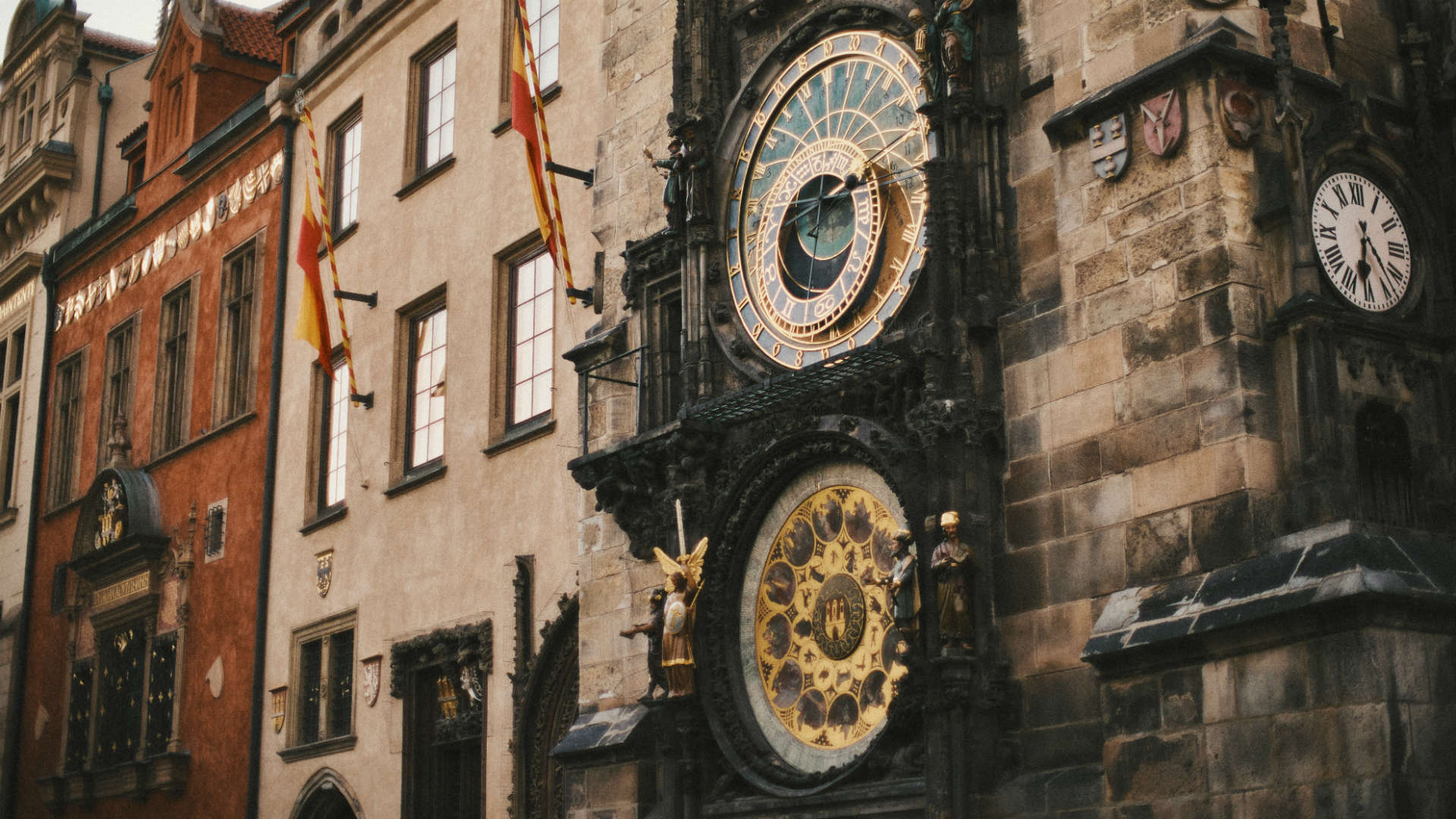 Staropramen clock