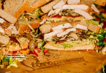 Eckü diszkrét csirkés szendvicse