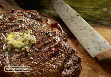  Grilled Steak with Herbed Butter