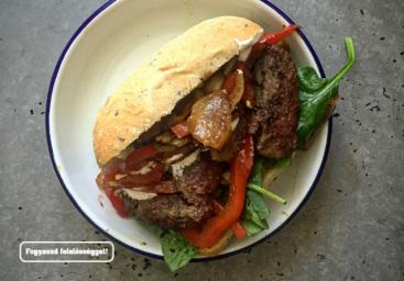 Mangalicabuci sült hagymás paprikával